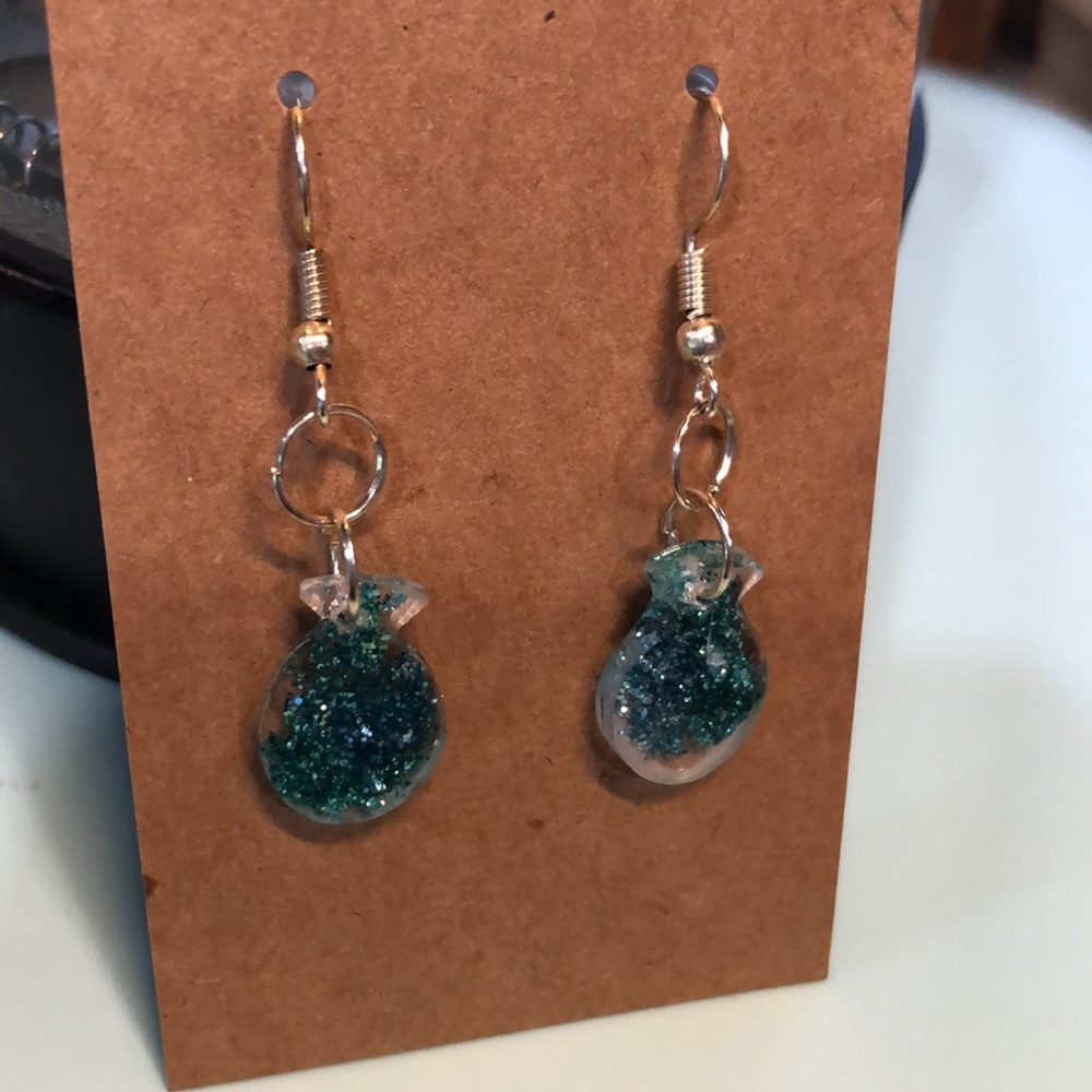 Fish glitter dangles - Picture 2 of 2